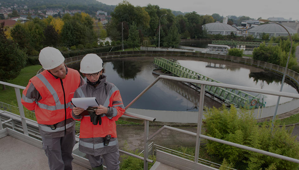 Veolia Academy example - two Veolia water operators work together at a facility
