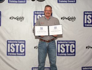 Veolia's Stephen Slevin Accepts ISTC's Award