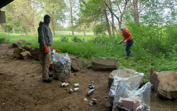 Veolia Employees Collecting Debris at Boonton, NJ for Earth Day 2023